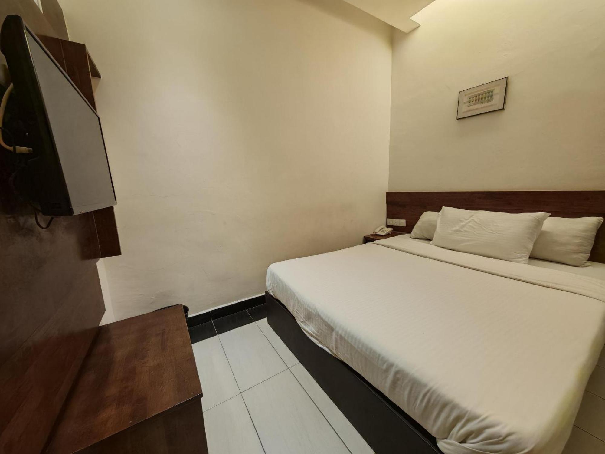 Citrine Hotel Seri Iskandar Exterior photo