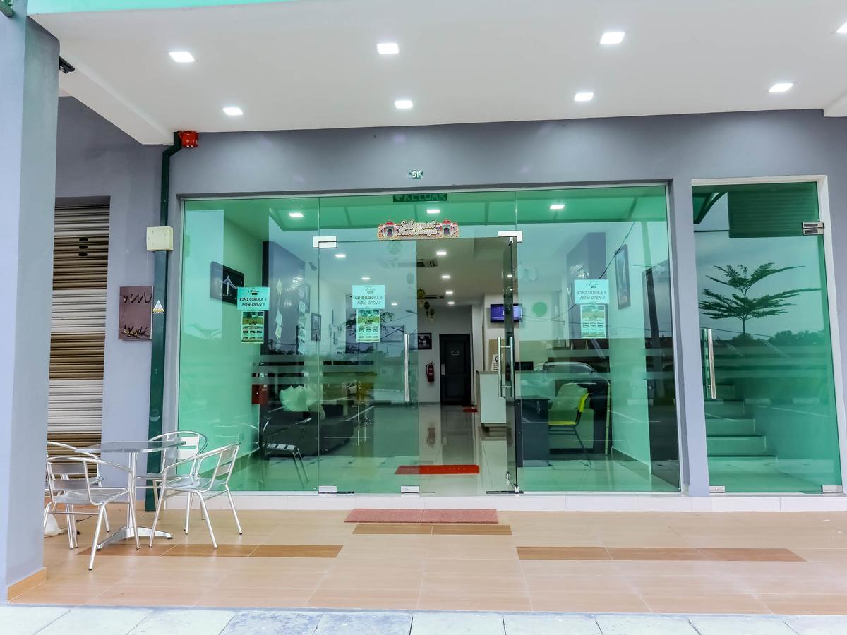 Citrine Hotel Seri Iskandar Exterior photo
